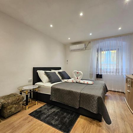 Centar Ri-Room غييكا المظهر الخارجي الصورة